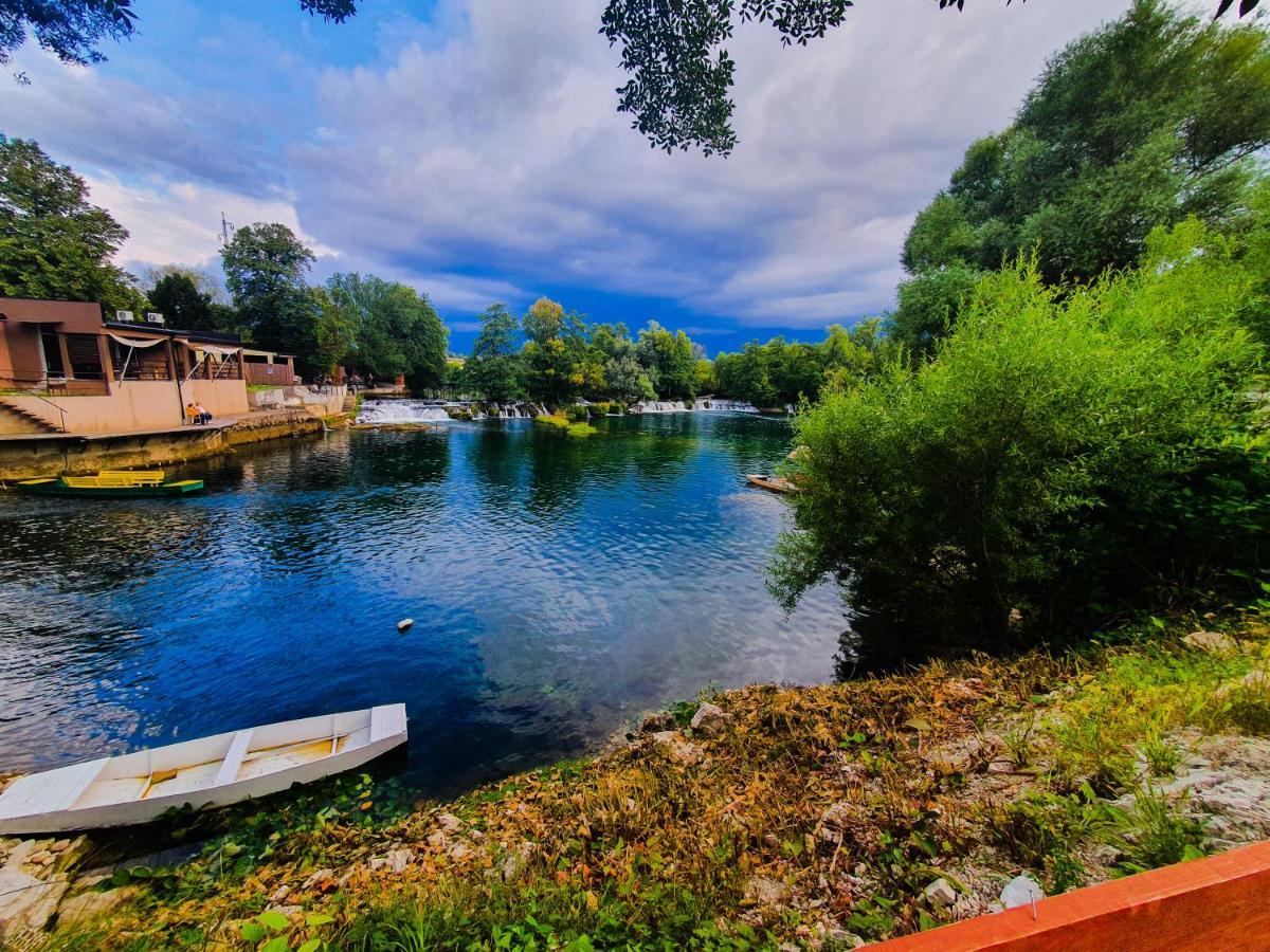 Holiday Home Waterfall View Bihać Kültér fotó