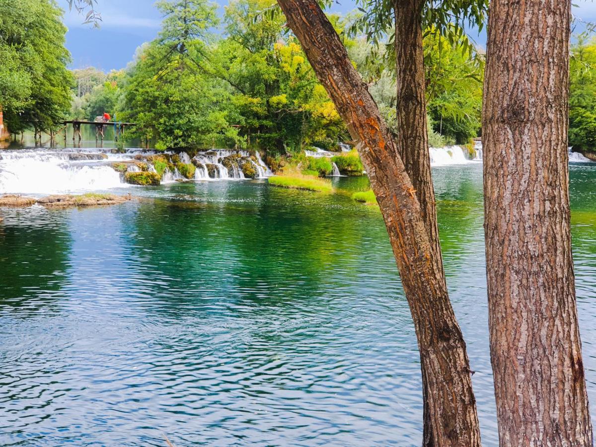 Holiday Home Waterfall View Bihać Kültér fotó