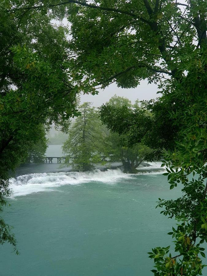 Holiday Home Waterfall View Bihać Kültér fotó